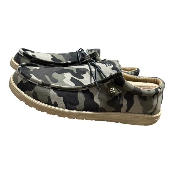 HEY DUDE Wally Shoes Sneakers Slip On Men’s Size 12 Multi Camo Camouflage NEW - Picture 3 of 9